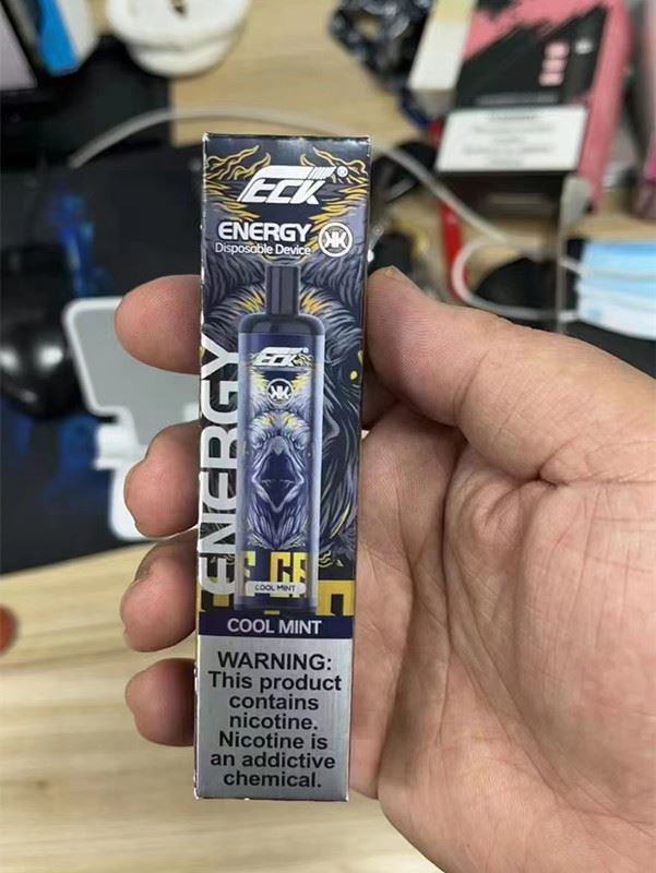 Förladdad E-cigarett för engångsbruk